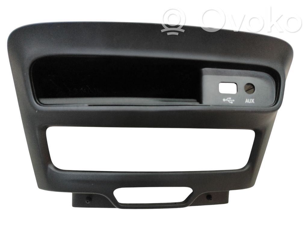 Chrysler Pacifica Dashboard storage box/compartment 