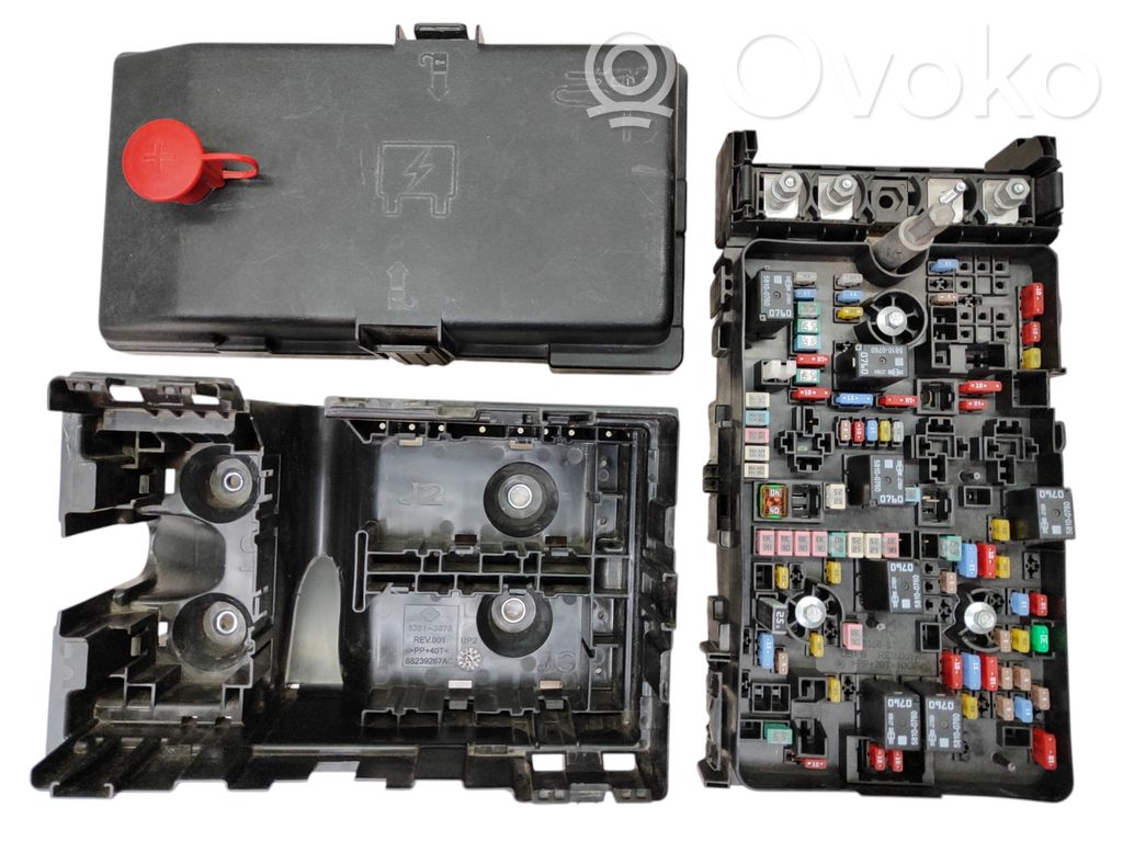 Chrysler Pacifica Fuse box set 