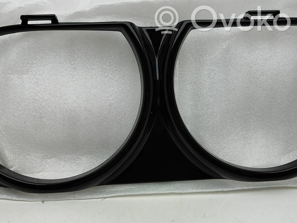 Dodge Challenger Headlight part 