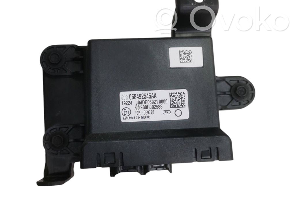 Gateway control module   068492545AA,F00HJ02588,68492545AA