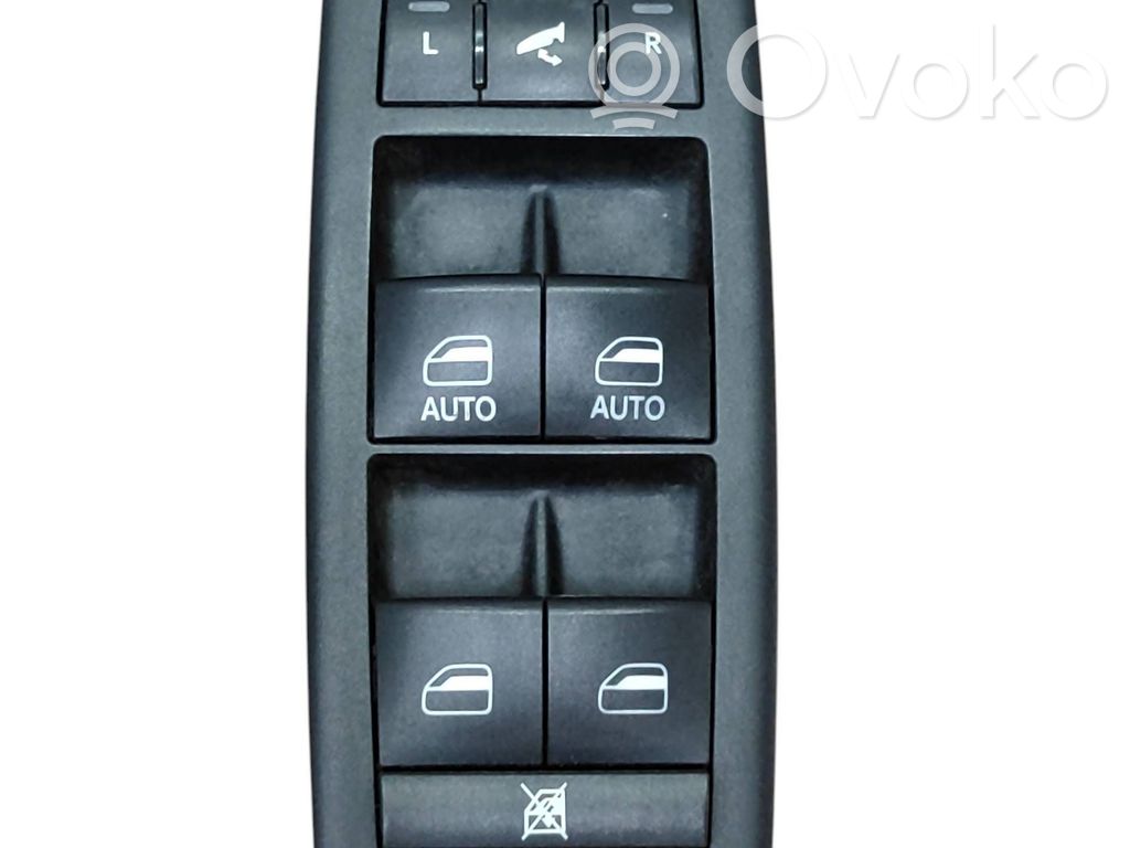 Fiat Freemont Electric window control switch 