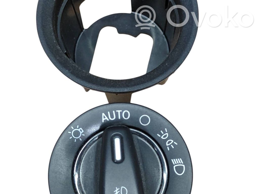 Fiat Freemont Light switch 