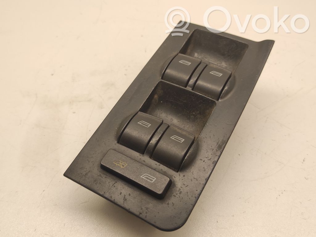 Audi A6 S6 C5 4B Electric window control switch 