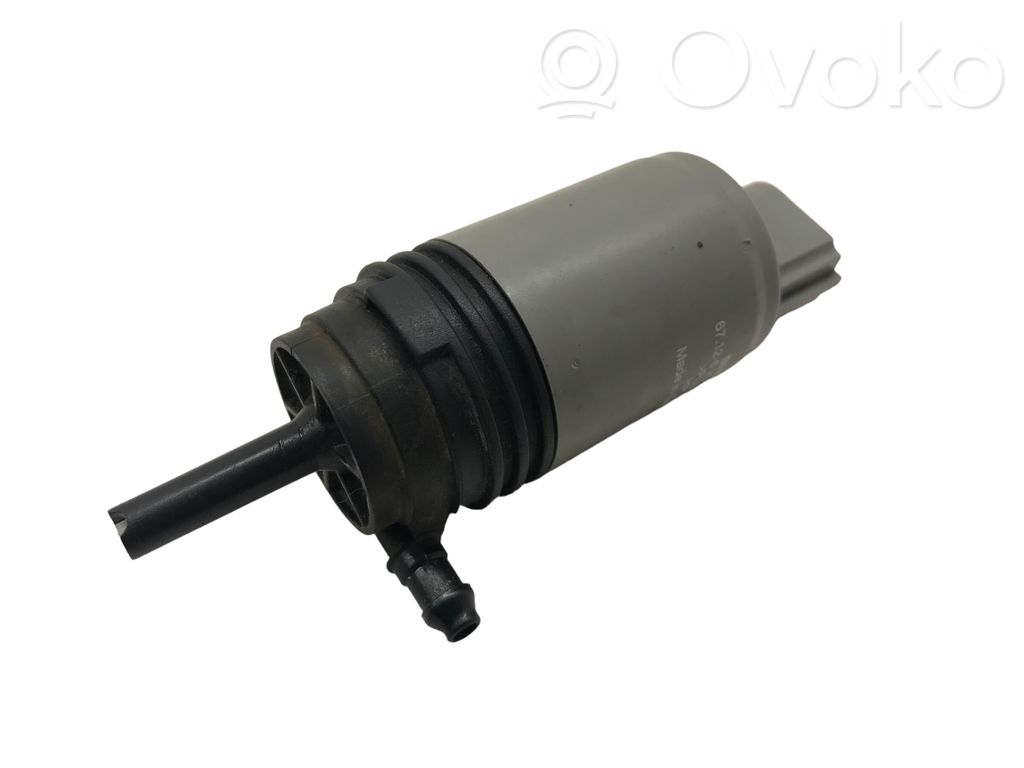 Windscreen/windshield washer pump   6934159,67126934159,031110,2730588,67120154873,67126934159,67126934160,67127298309,67127302588,67127302589,6934160,7298309,7302589,A0008605826,A2218690121