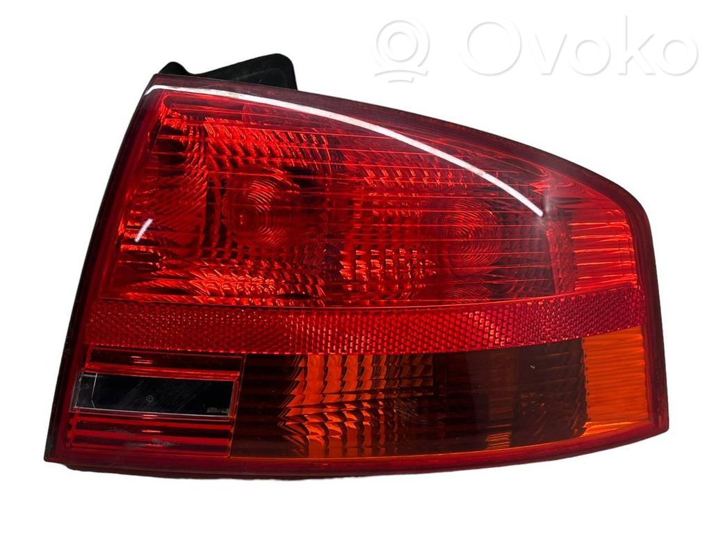 Audi A4 S4 B7 8E 8H Lampa tylna 