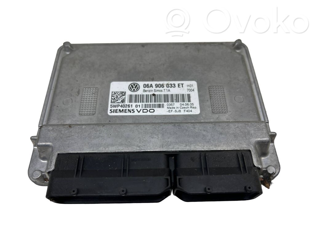 Volkswagen Touran I Engine control unit/module 