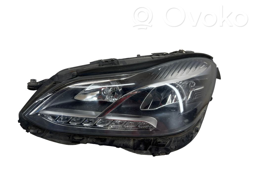 Mercedes-Benz E W212 Lampa przednia 