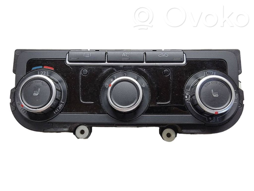 Volkswagen Golf V Climate control unit 