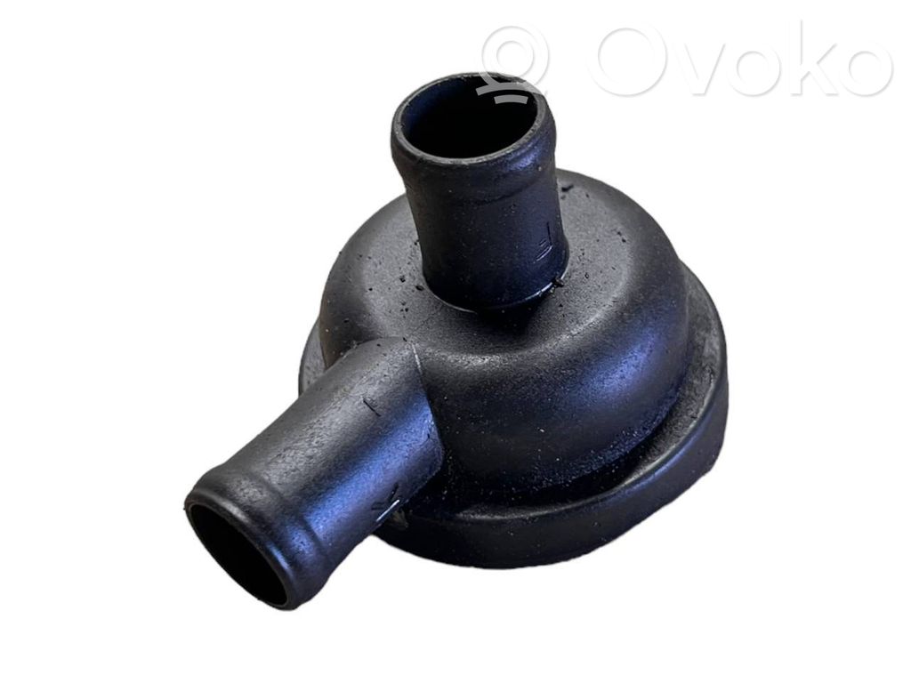 Audi A4 S4 B5 8D Manguera/tubo del respiradero 
