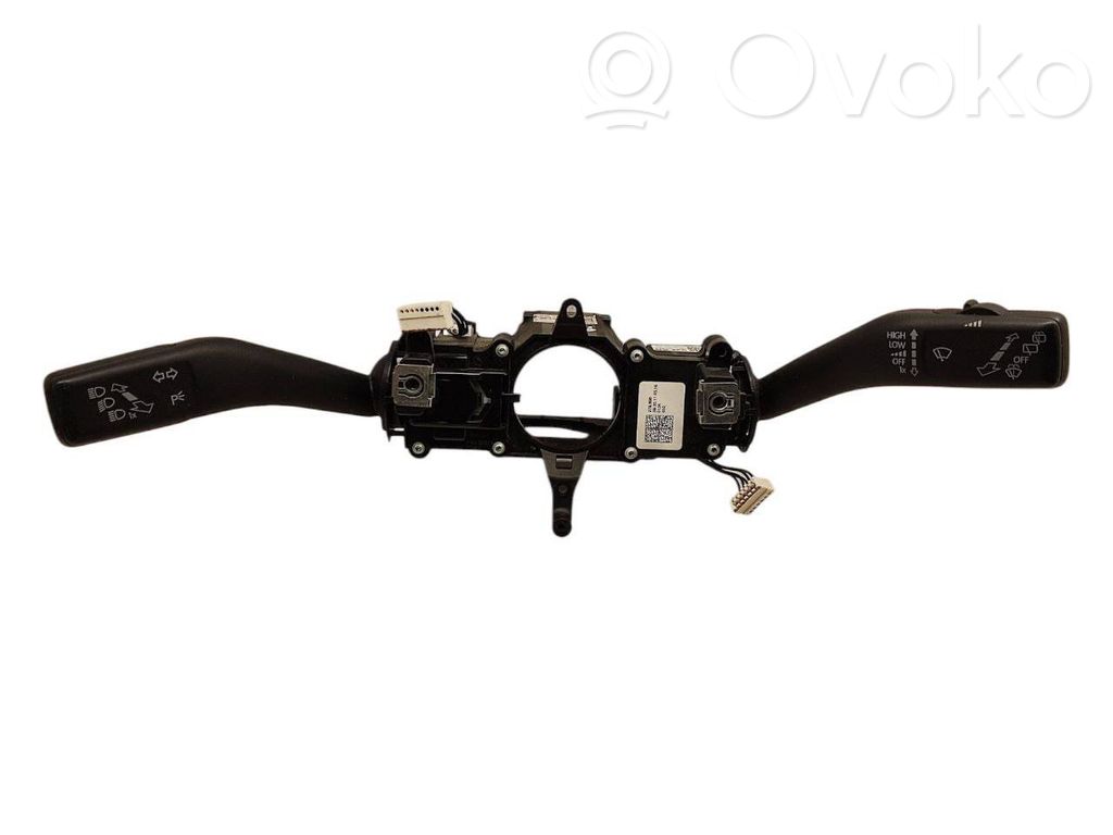 Skoda Octavia Mk2 (1Z) Wiper turn signal indicator stalk/switch 