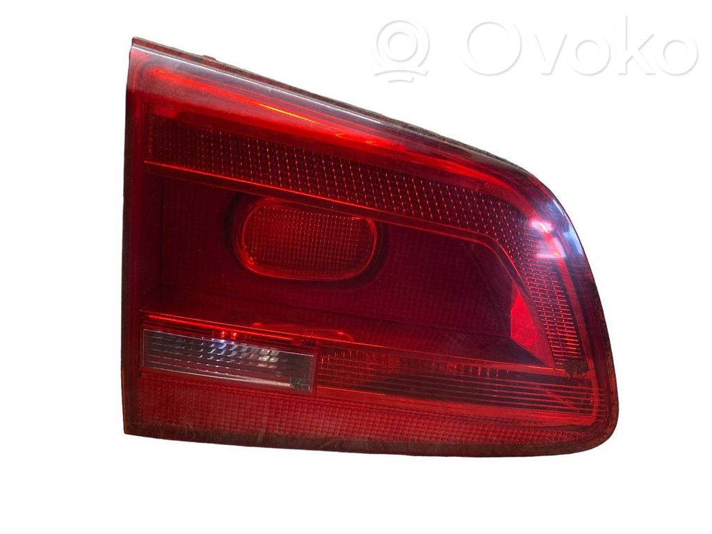 Volkswagen Touran II Lampy tylnej klapy bagażnika 