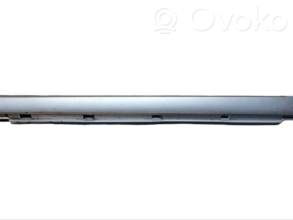 Volkswagen PASSAT B7 Priekinio slenksčio apdaila (išorinė) 