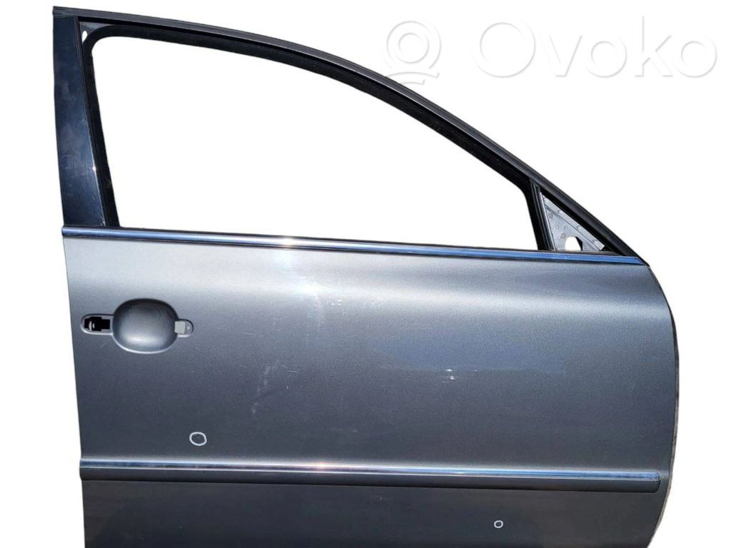 Volkswagen PASSAT B5.5 Puerta delantera 