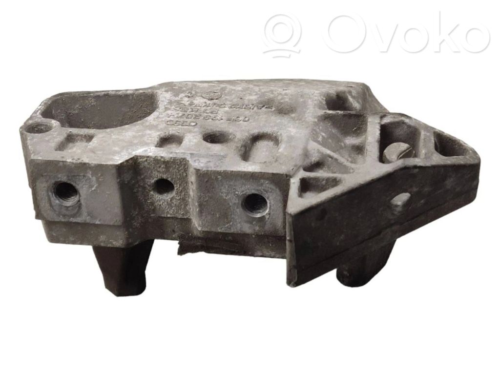 Engine mounting bracket   06F199207H
