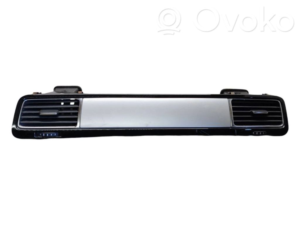 Volkswagen Touareg II Ramka deski rozdzielczej 