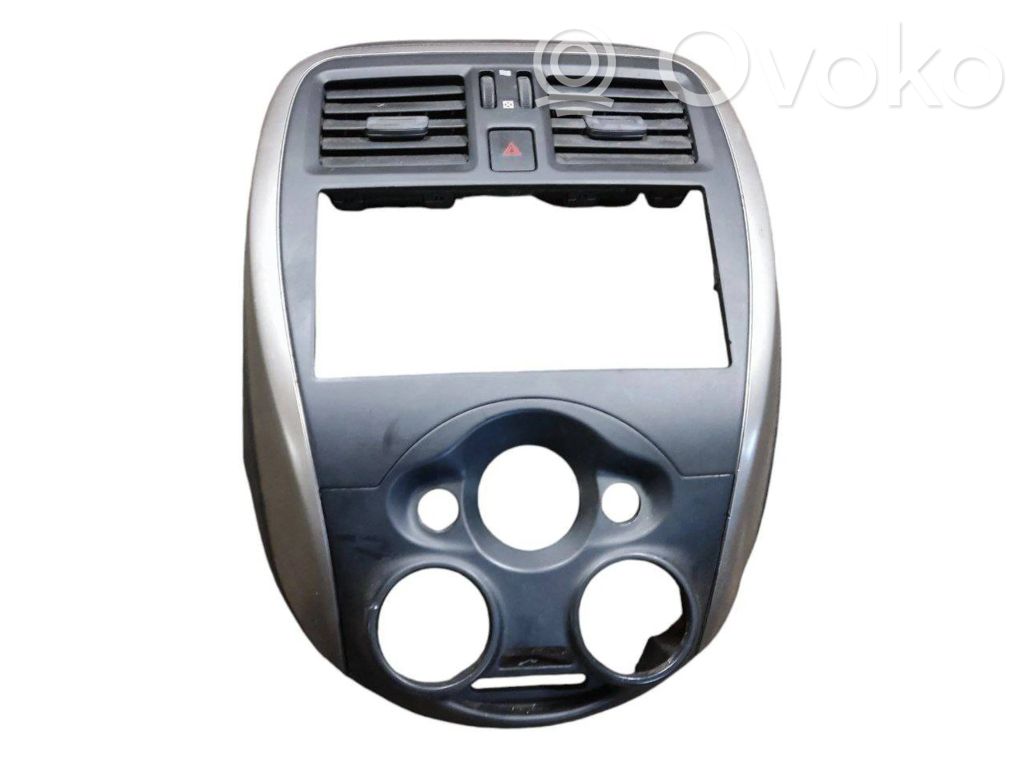 Nissan Micra Grille d'aération centrale 