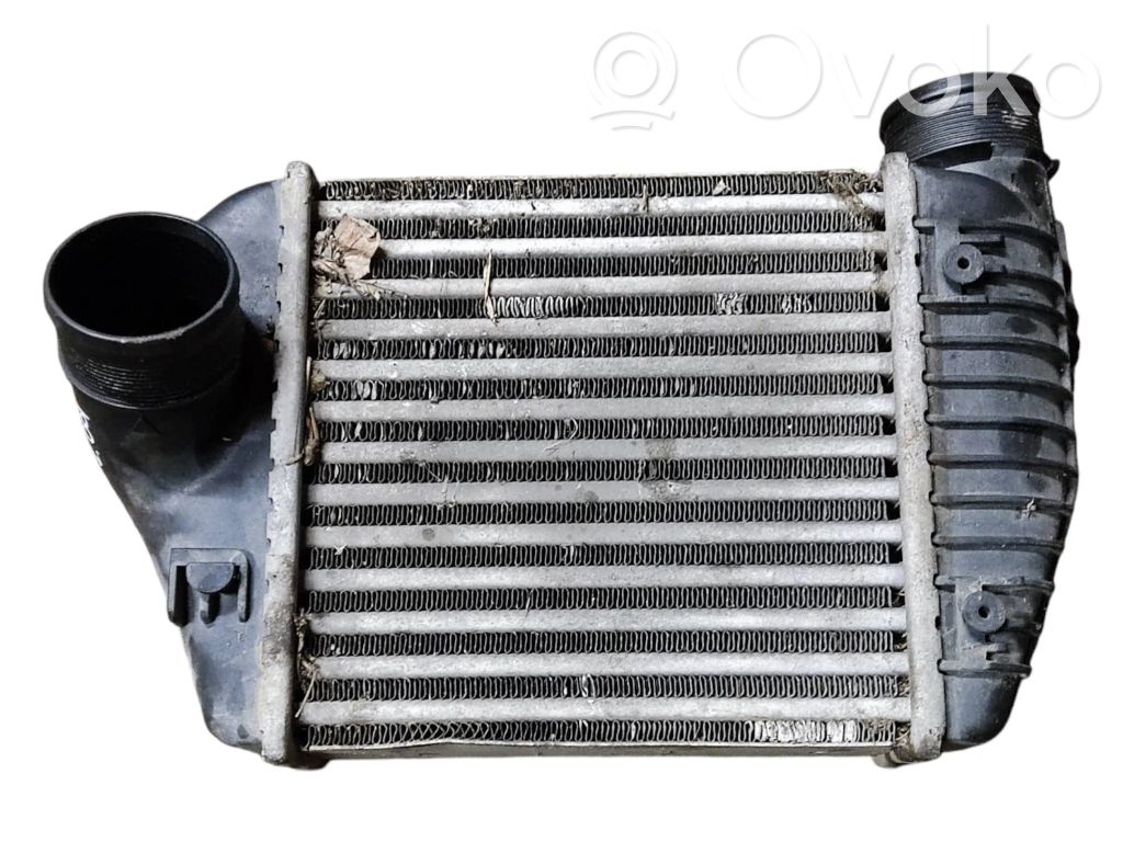 Audi A6 S6 C6 4F Interkūlerio radiatorius 