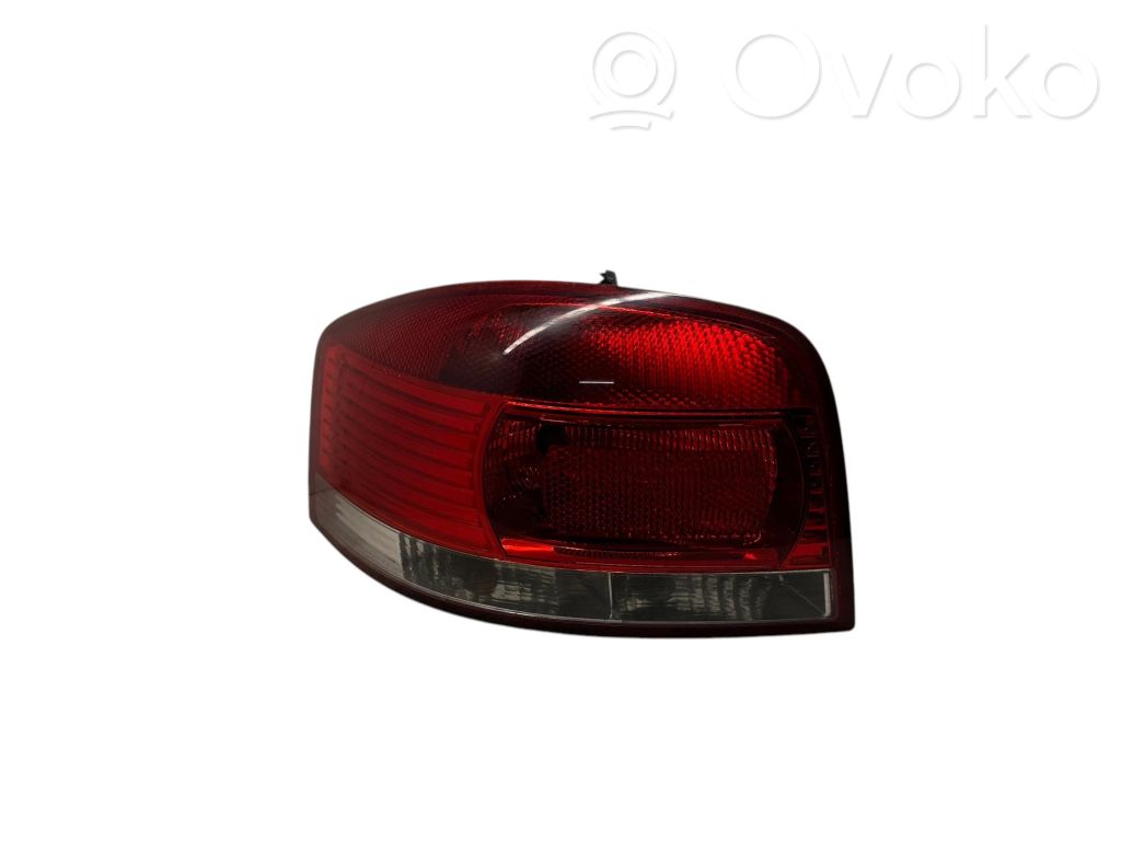 Audi A3 S3 8P Galinis žibintas kėbule 