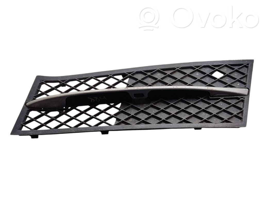 BMW 5 F10 F11 Kratka dolna zderzaka przedniego 