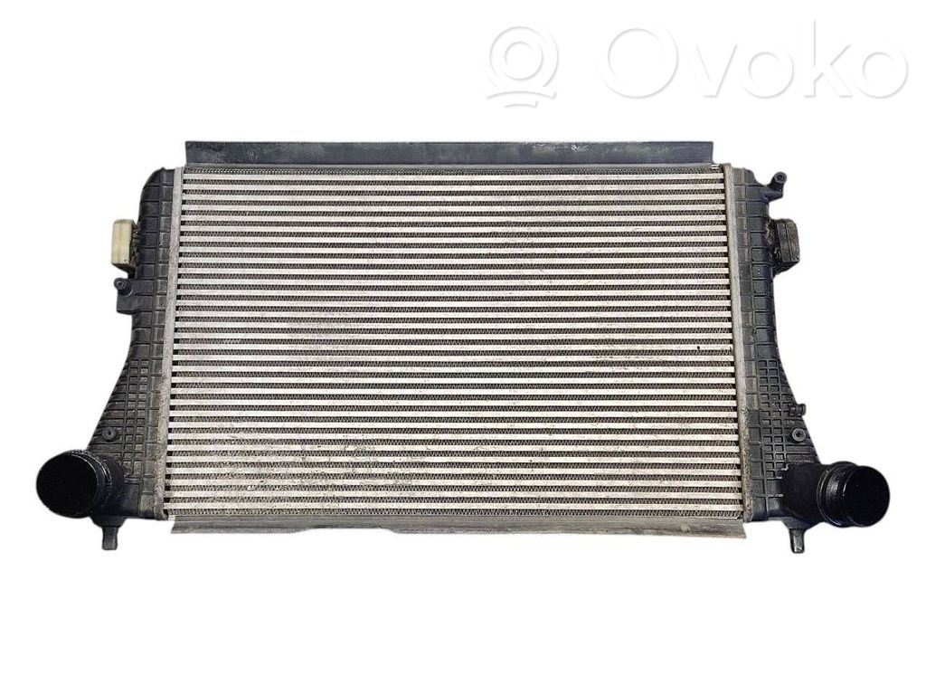 Volkswagen PASSAT B7 Intercooler radiator 