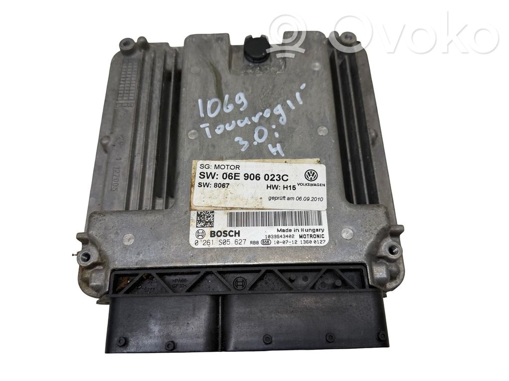 Volkswagen Touareg II Engine control unit/module 