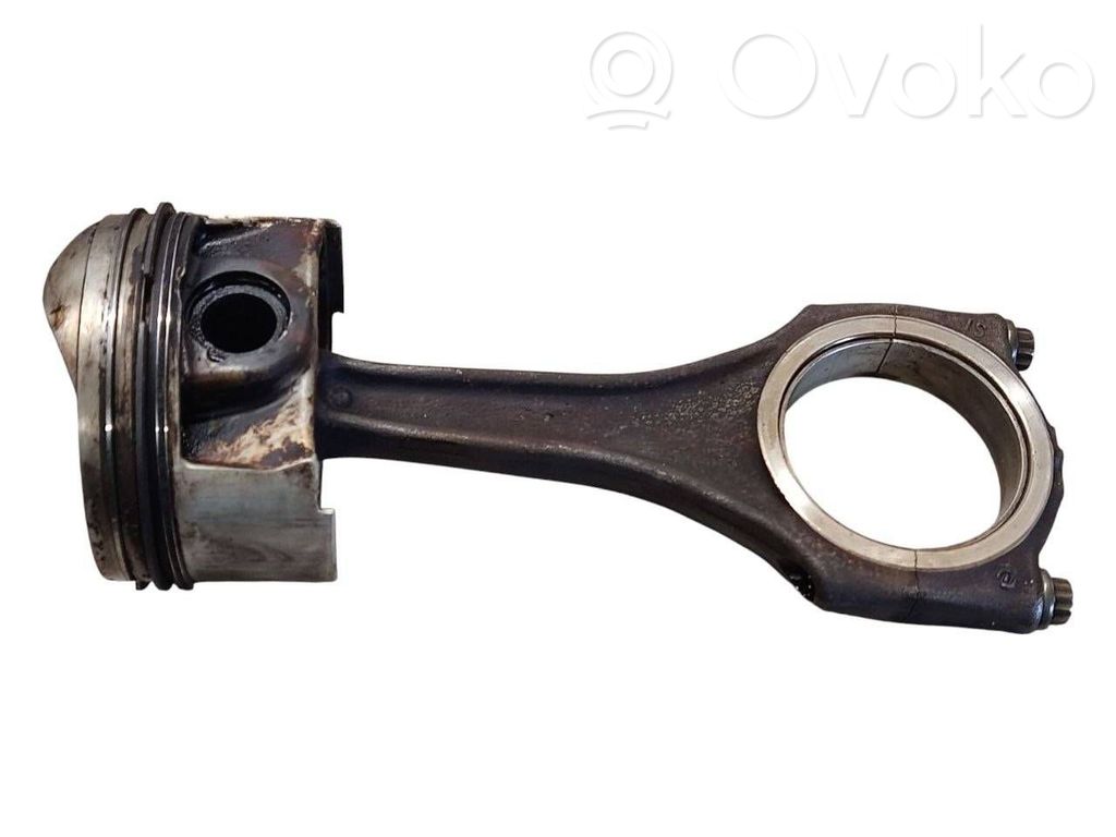 Volkswagen Touareg II Piston with connecting rod 