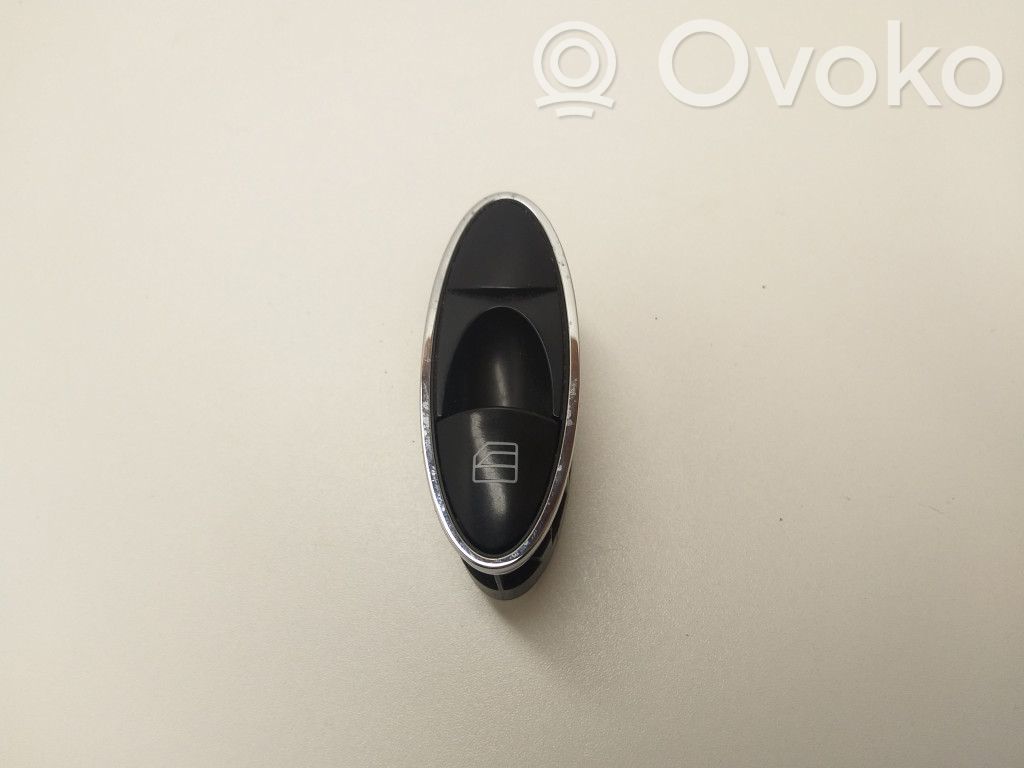 Mercedes-Benz E W211 Electric window control switch 
