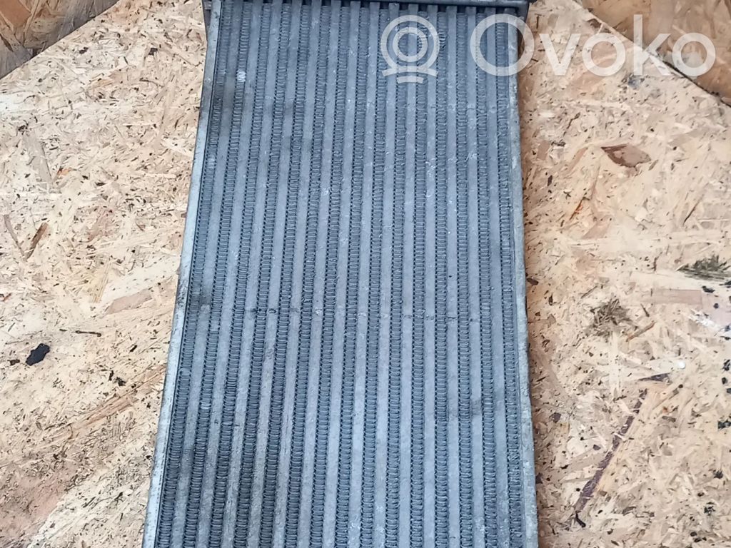 Mercedes-Benz R W251 Interkūlerio radiatorius 