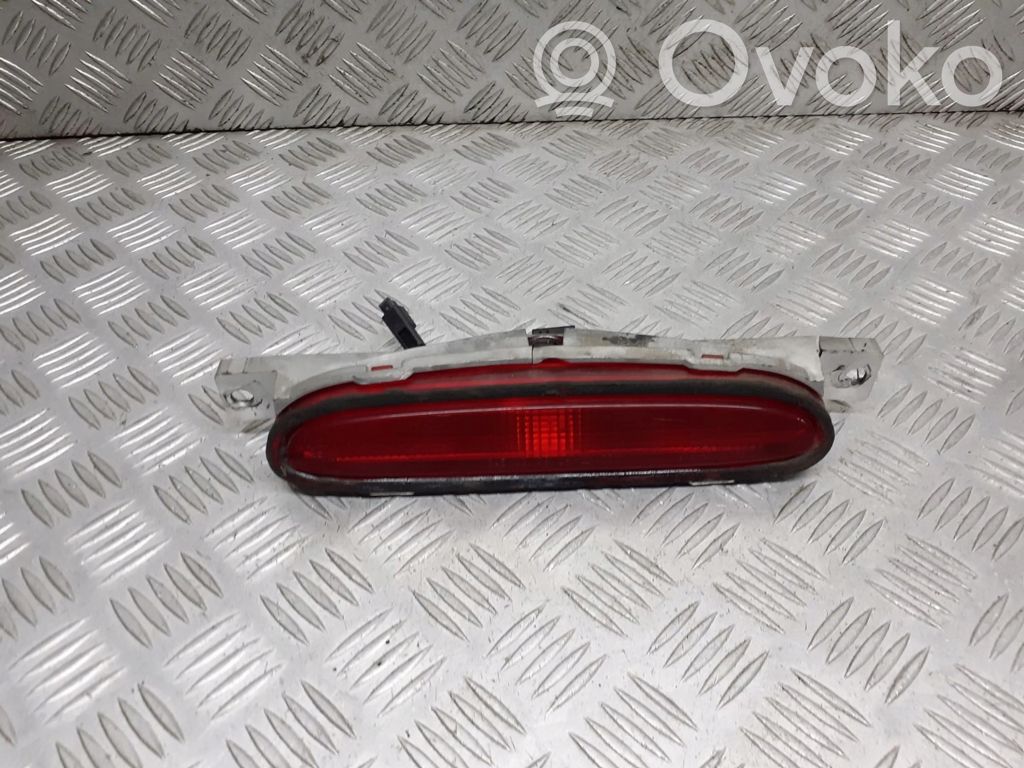 Chrysler 300M Kolmas/lisäjarruvalo 
