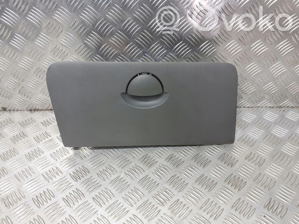 Chevrolet Aveo Cutie mănuși 