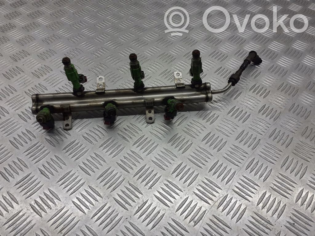 Dodge Caravan Polttoainepääputki 