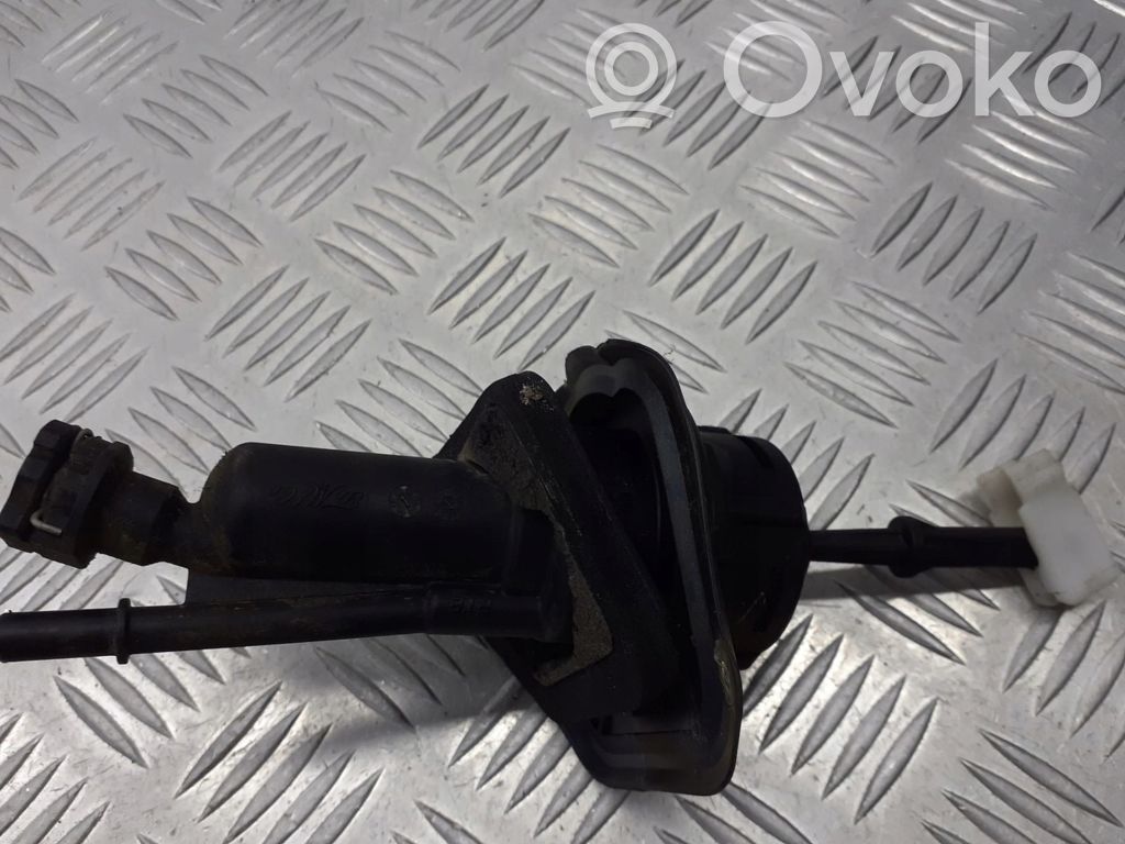 Mazda 3 I Cilindro secondario della frizione 