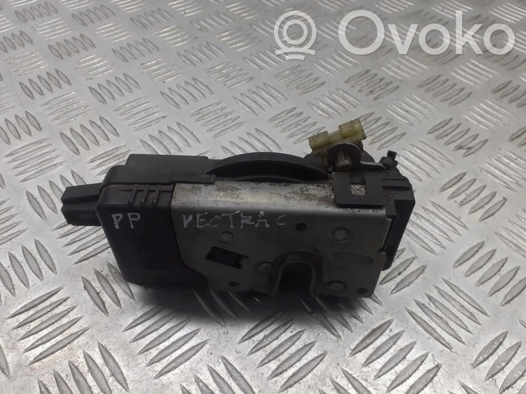 Opel Astra H Etuoven lukko 