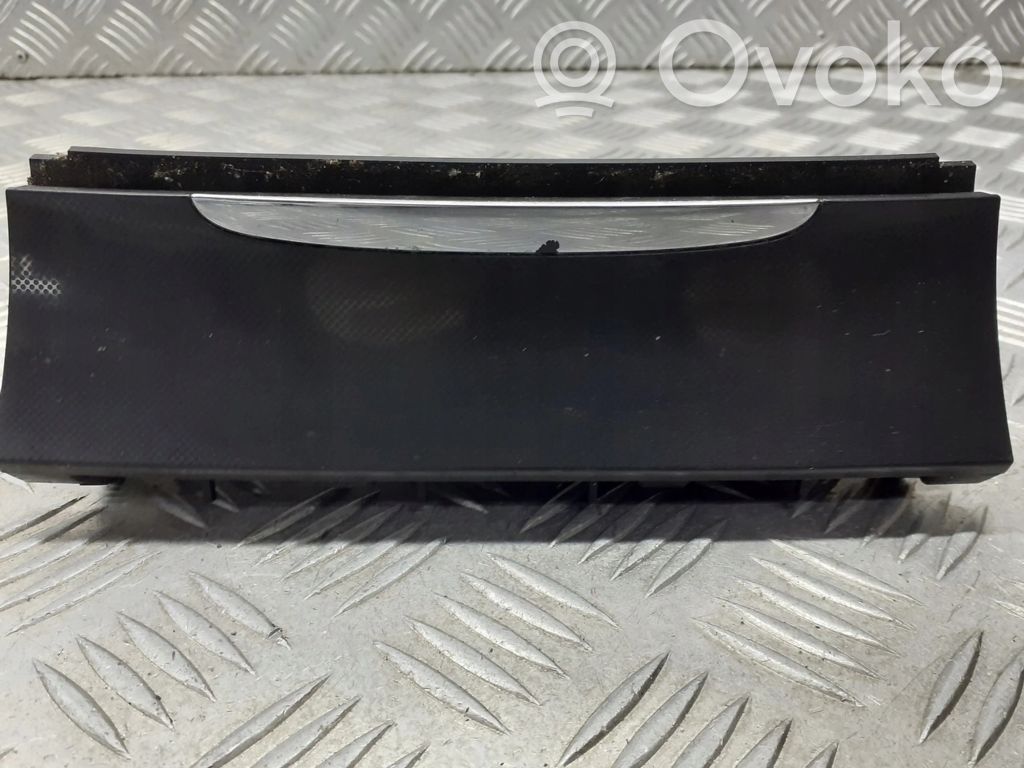 Volkswagen PASSAT B6 Posacenere auto