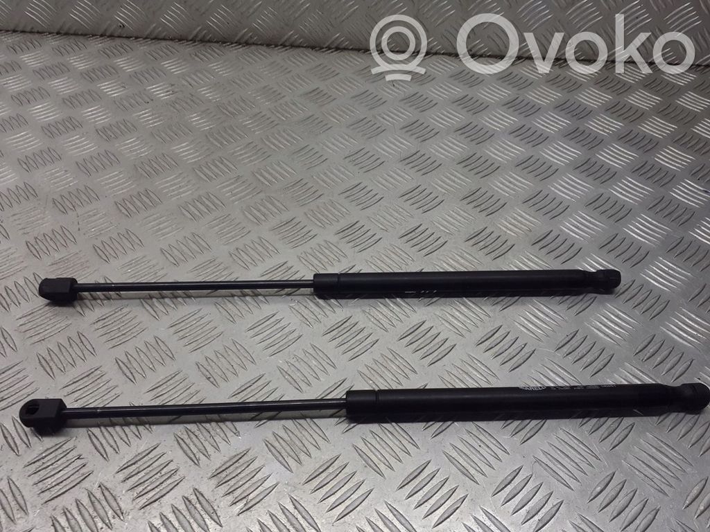 Ford Focus Set acționare hidraulică hayon 