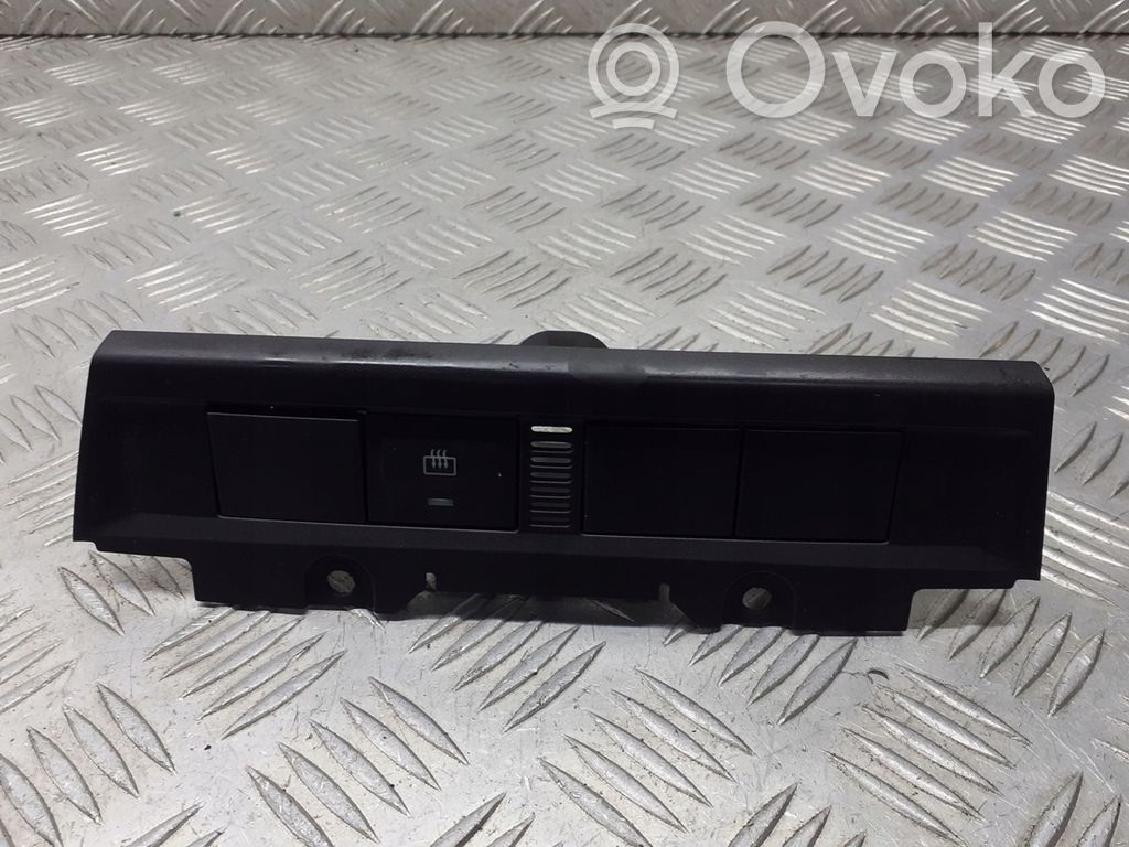 Ford Focus Autres commutateurs / boutons / leviers 