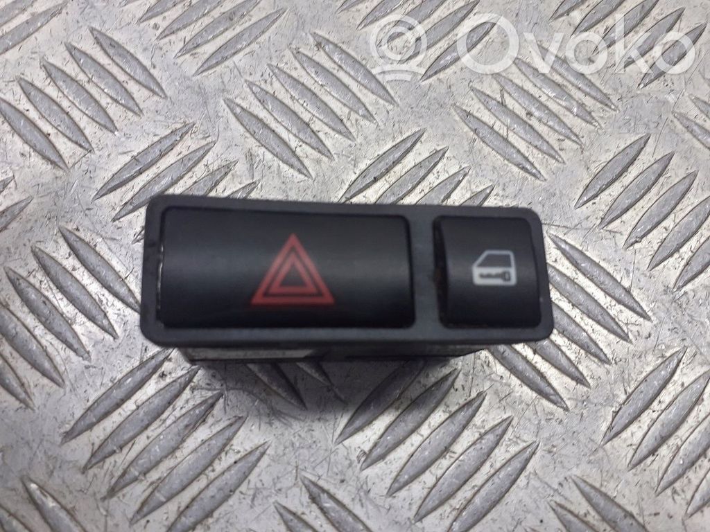 Botón interruptor de luz de peligro   61318368920