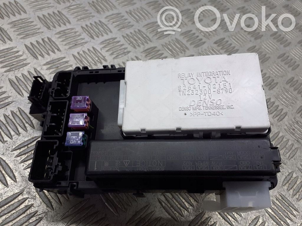 Toyota Matrix (E130) Fuse box set 