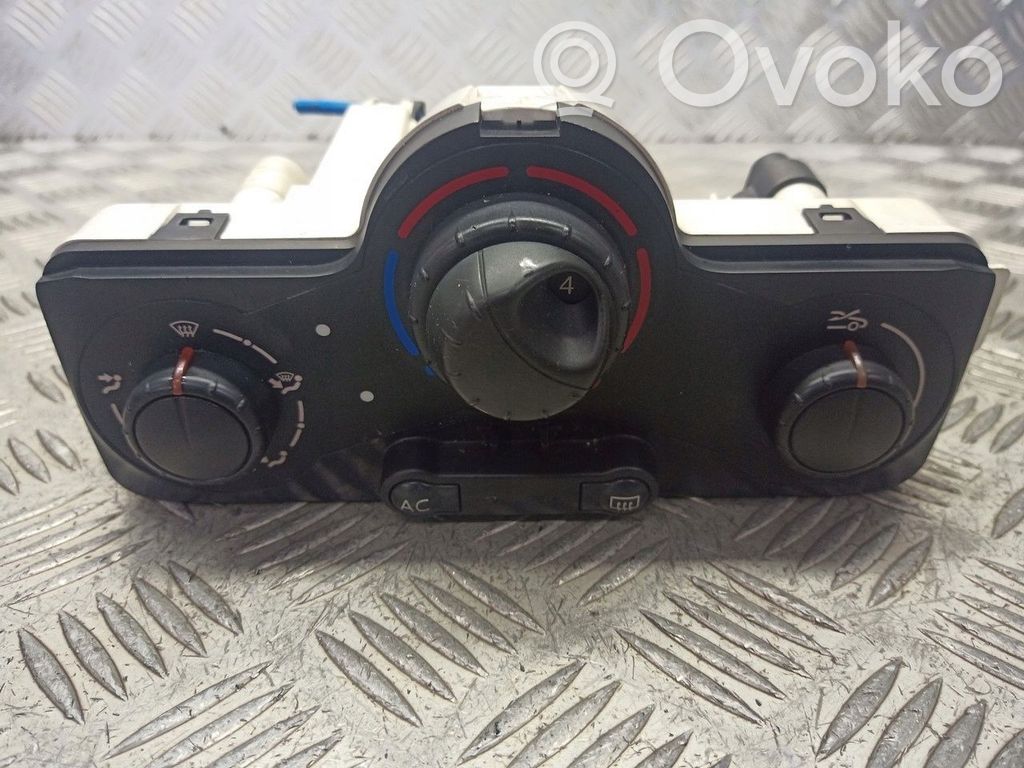 Renault Clio III Interruptor de control del ventilador interior 