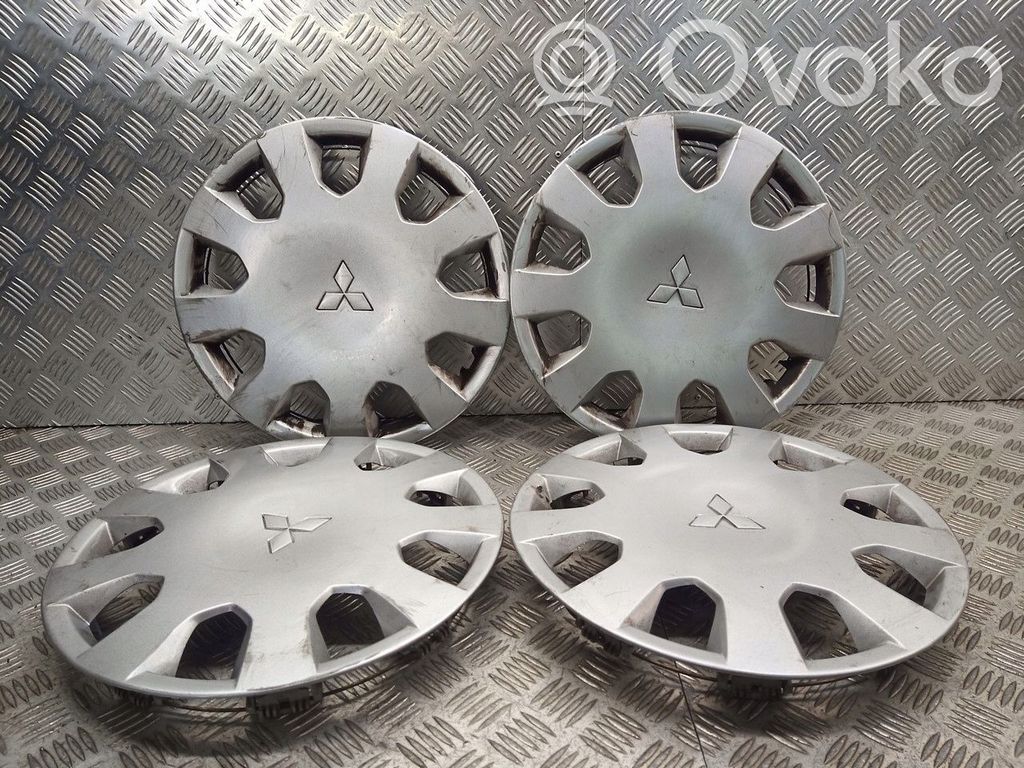 Kołpaki oryginalne R15   3282S010