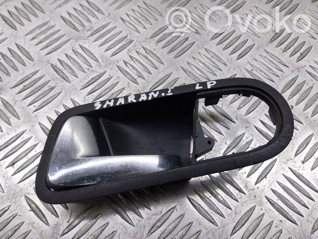 Manecilla interna puerta delantera   7M3837113