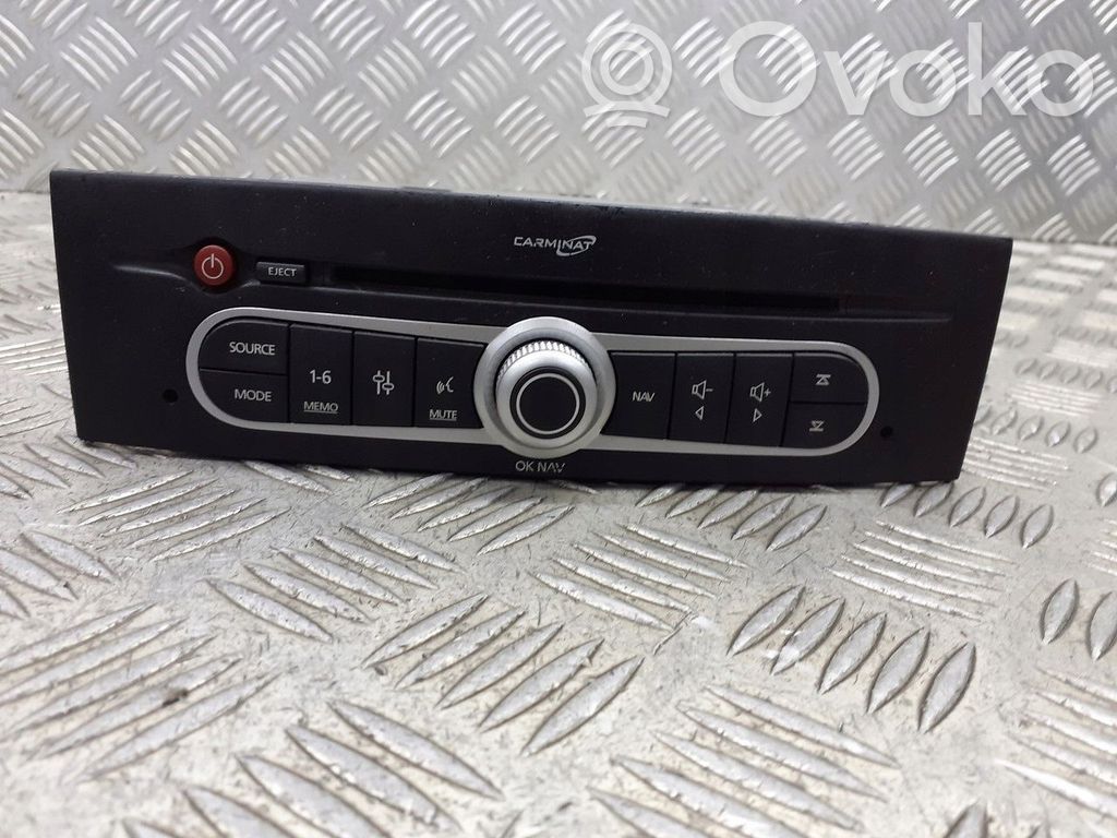 Renault Laguna II Panel / Radioodtwarzacz CD/DVD/GPS 