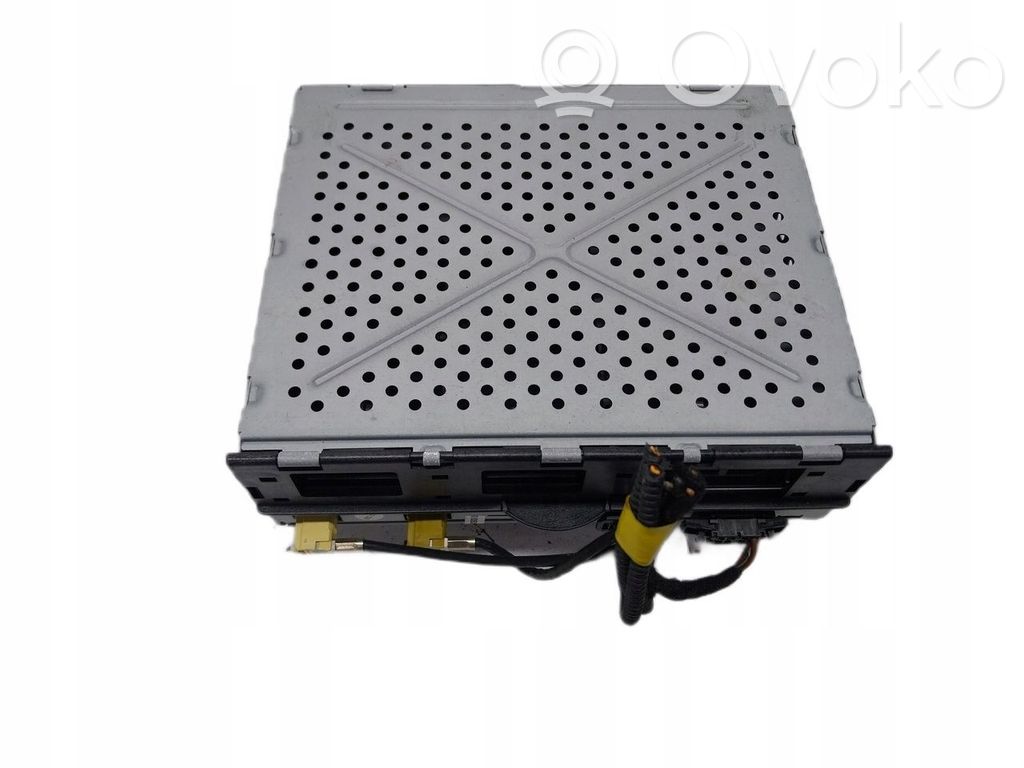 Amplificador de antena aérea   4F0035541
