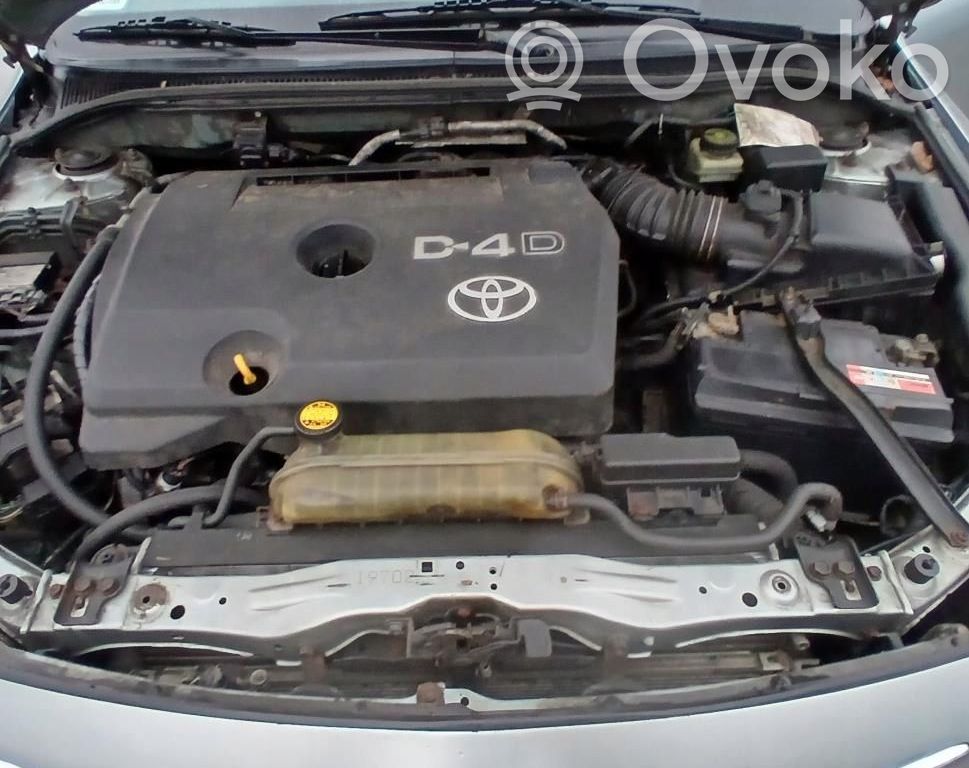 Toyota Avensis T250 Motor 