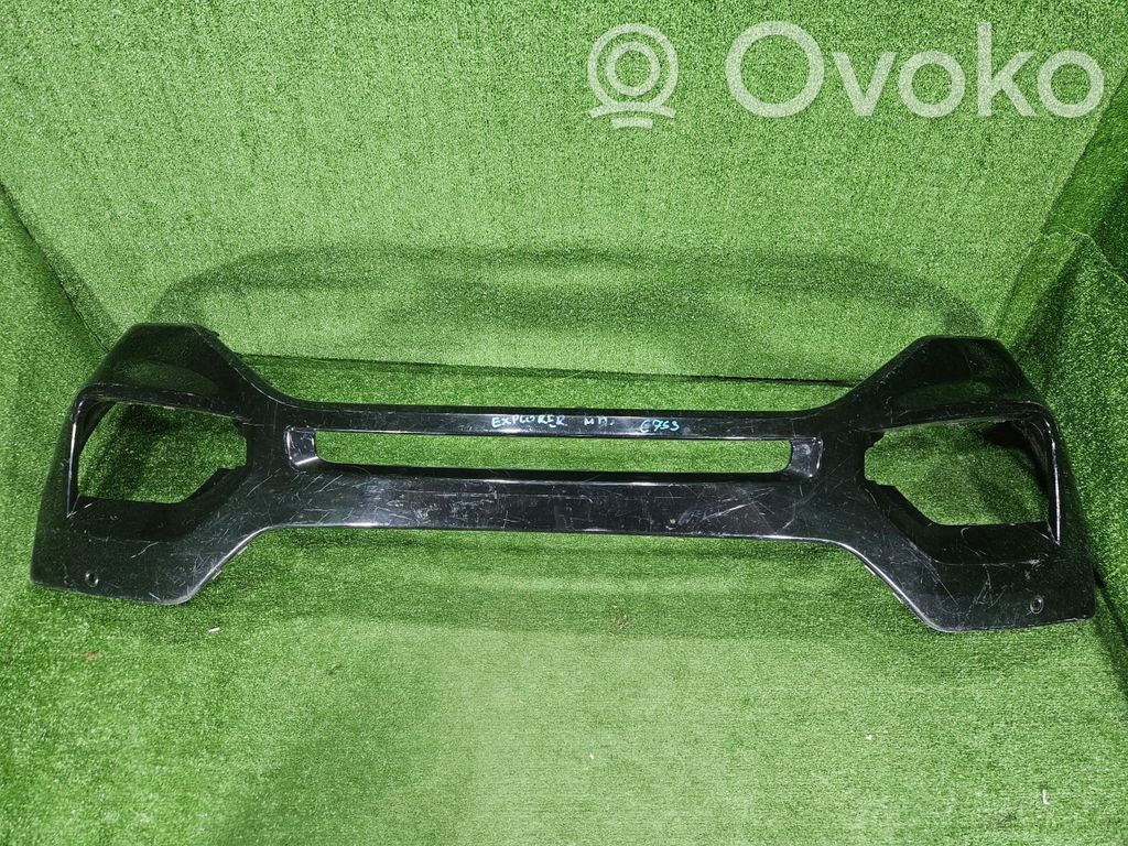 Ford Explorer VI Front bumper 