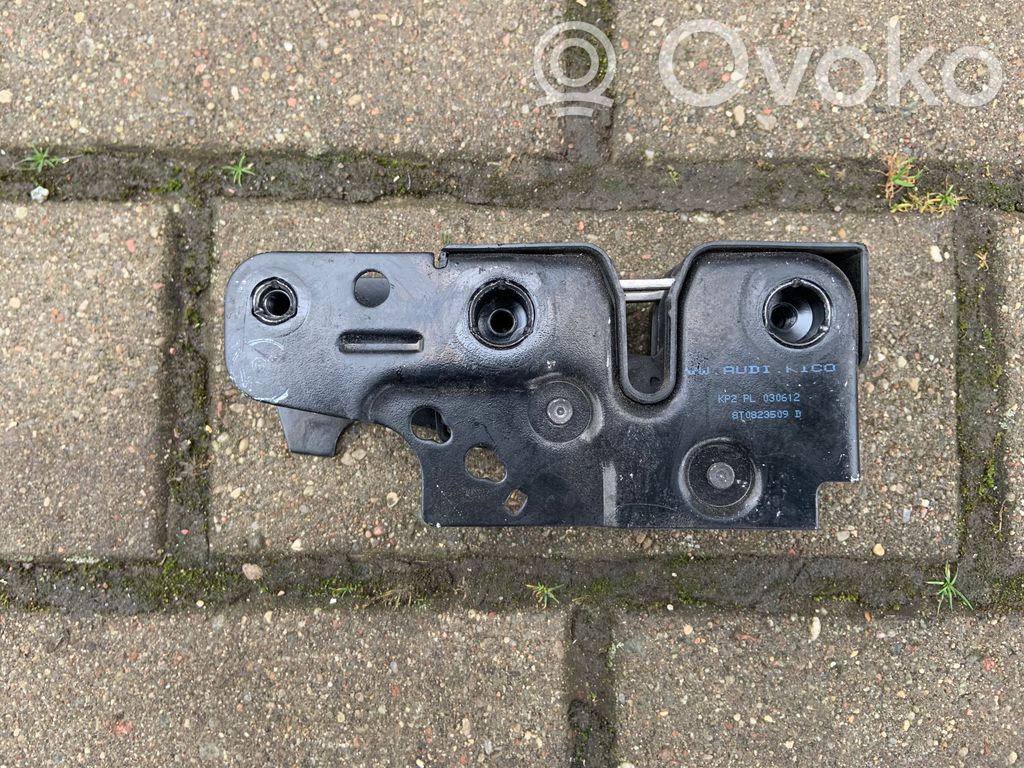 Audi A5 8T 8F Zamek pokrywy przedniej / maski silnika 