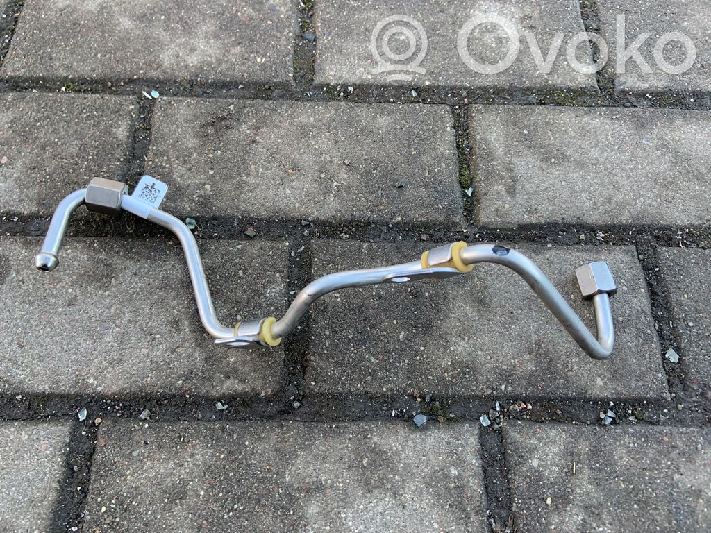 Kraftstoffleitung   EJ7E9J323CB,D98QJ18143,EJ7E9J323