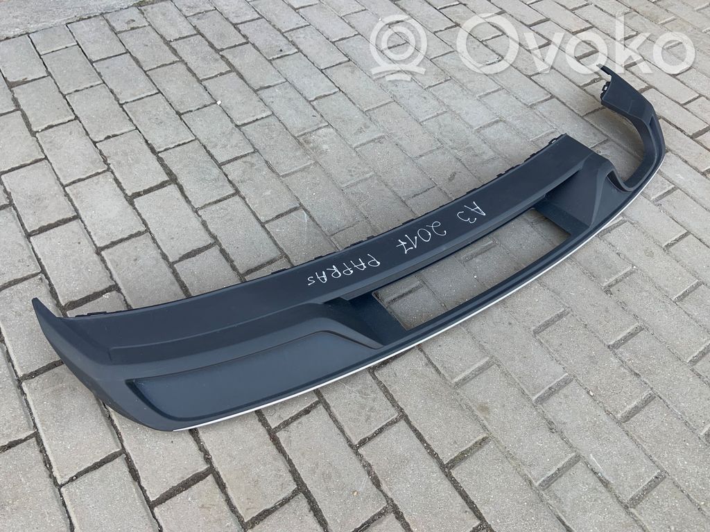 Audi A3 S3 8V Moldura inferior del parachoques trasero 