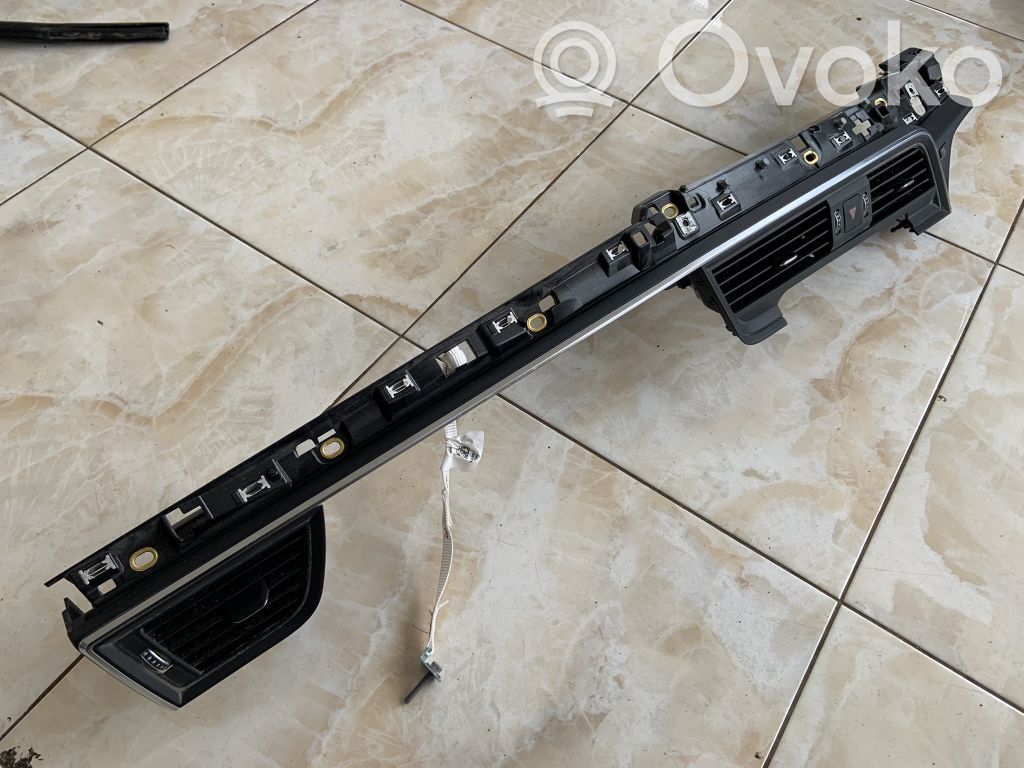Audi Q5 SQ5 FY Dysze / Kratki środkowego nawiewu deski rozdzielczej 