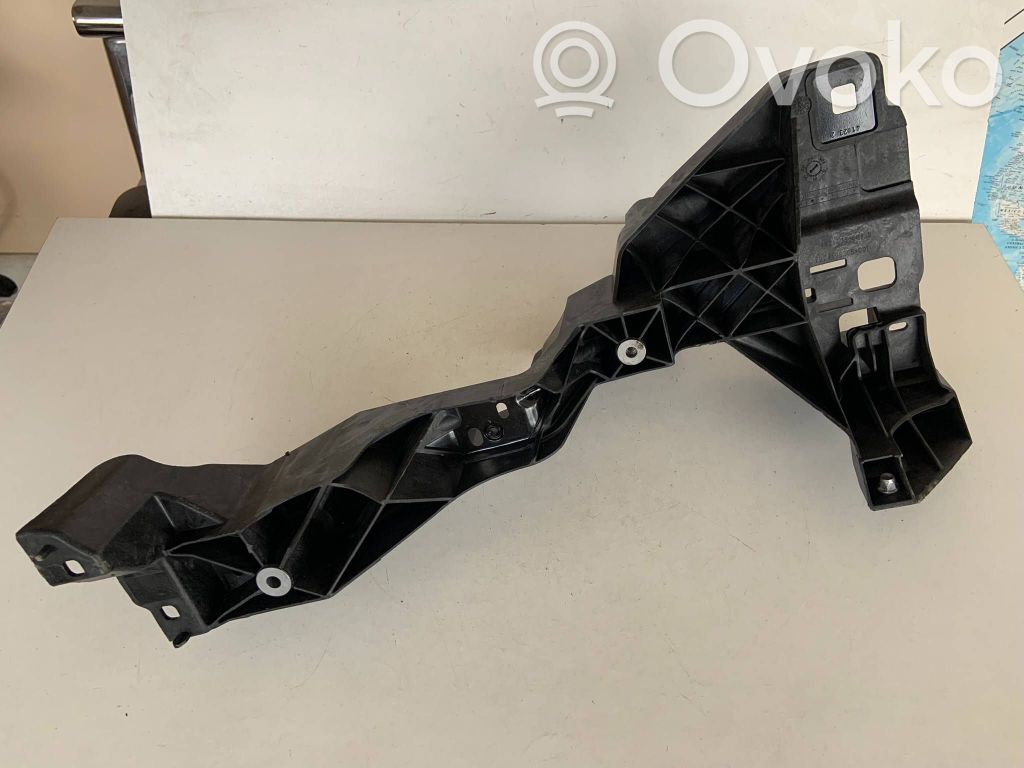 Audi Q7 4M Halterung Scheinwerfer 